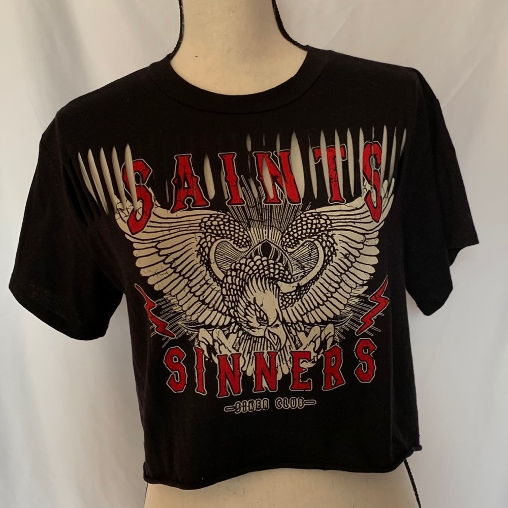 Cropped band tee with slitts